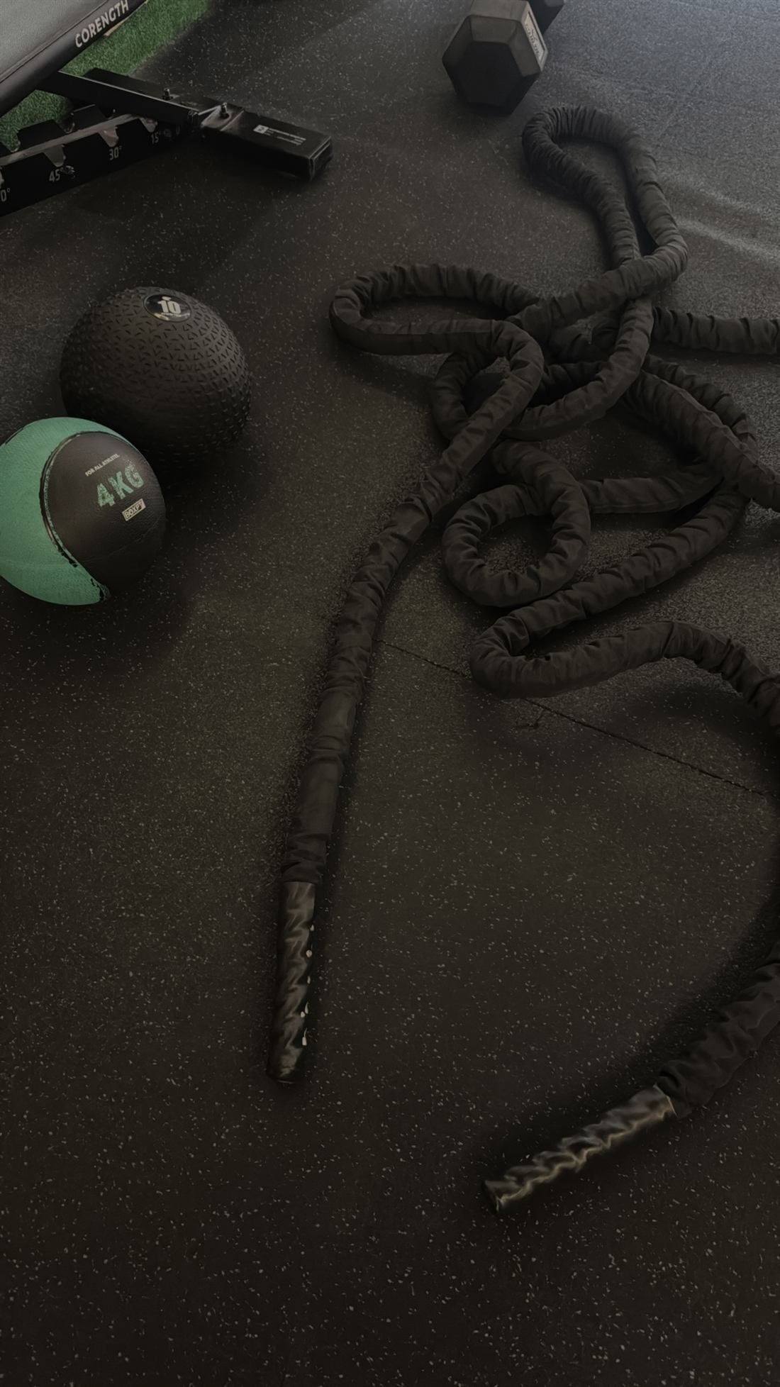 Cuerda ondulatoria y balones en Energy Boost Santa Ana